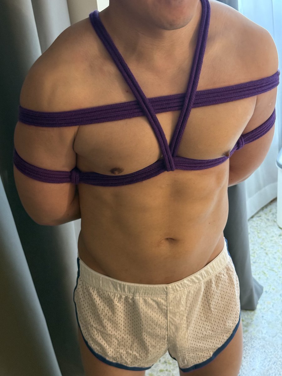 knotknotkj's tweet photo. Part 1:
He got tied up… but that was only the beginning. 👀
Guess what happened next? 😈 @normtied https://t.co/joNhRokpdL