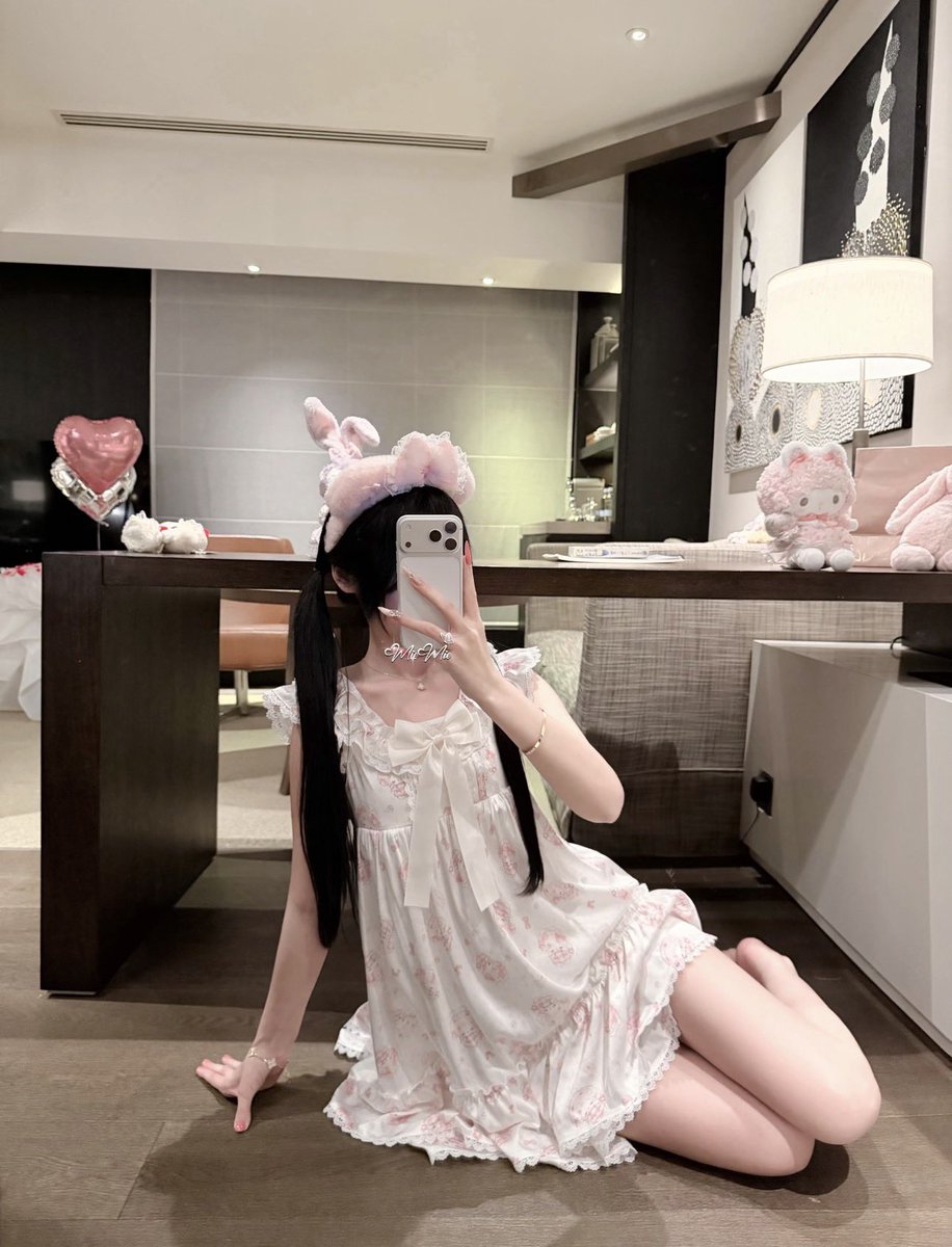 JamesWallhzqr's tweet photo. 今晚继续嗷🫣     

想发点照片  有人锐评女大福照吗

直接给不墨迹  发完我要删了.…… https://t.co/sbRGDhIL8b