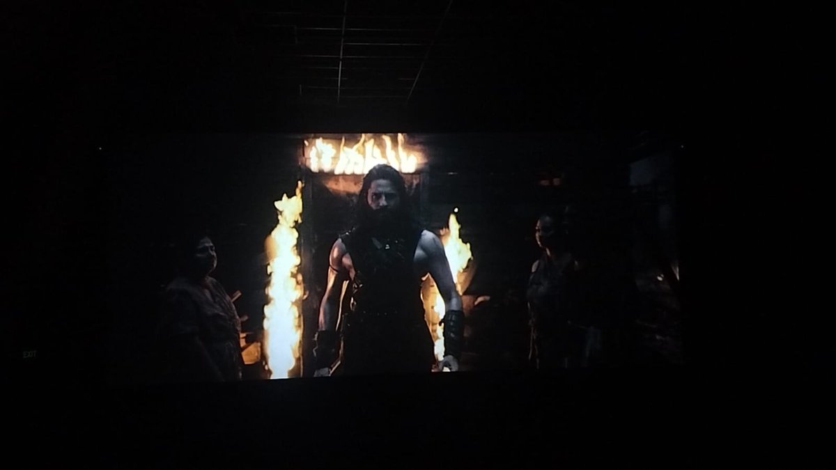 sandeeplohaan's tweet photo. every Rishi look is giving me a new favourite Sid and I have accepted my fate 🫠❤️‍🔥 #TheVvaan @sidmalhotra https://t.co/XJv49mjLcv