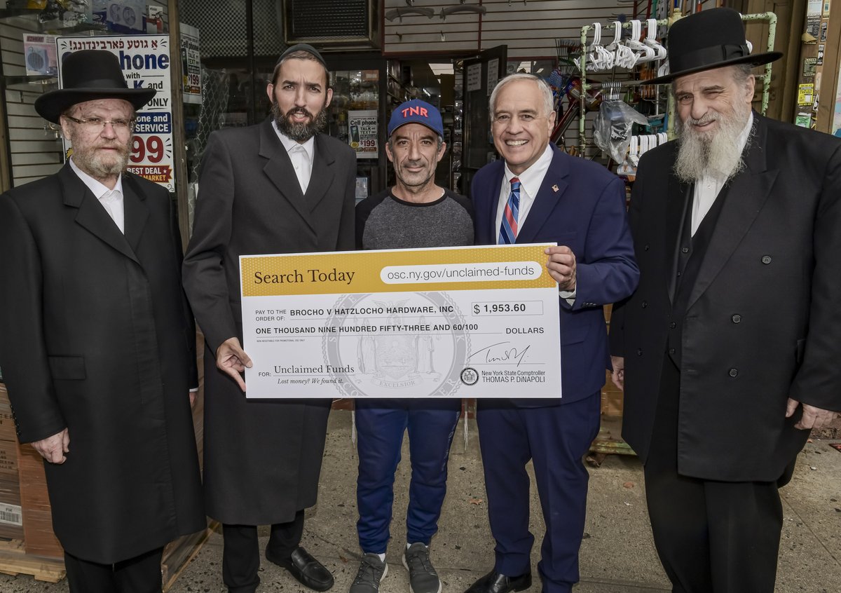 NYSComptroller's tweet photo. A great day this week returning lost money in NYC! I spent it with Assemblymember @SEichenstein visiting local businesses along 13th Ave. in Borough Park. Wonderful meeting so many people and wishing them well near the start of Sukkot. Make sure to check my office’s website to see if you or your business has money waiting to claimed. https://t.co/PL92qD4nis