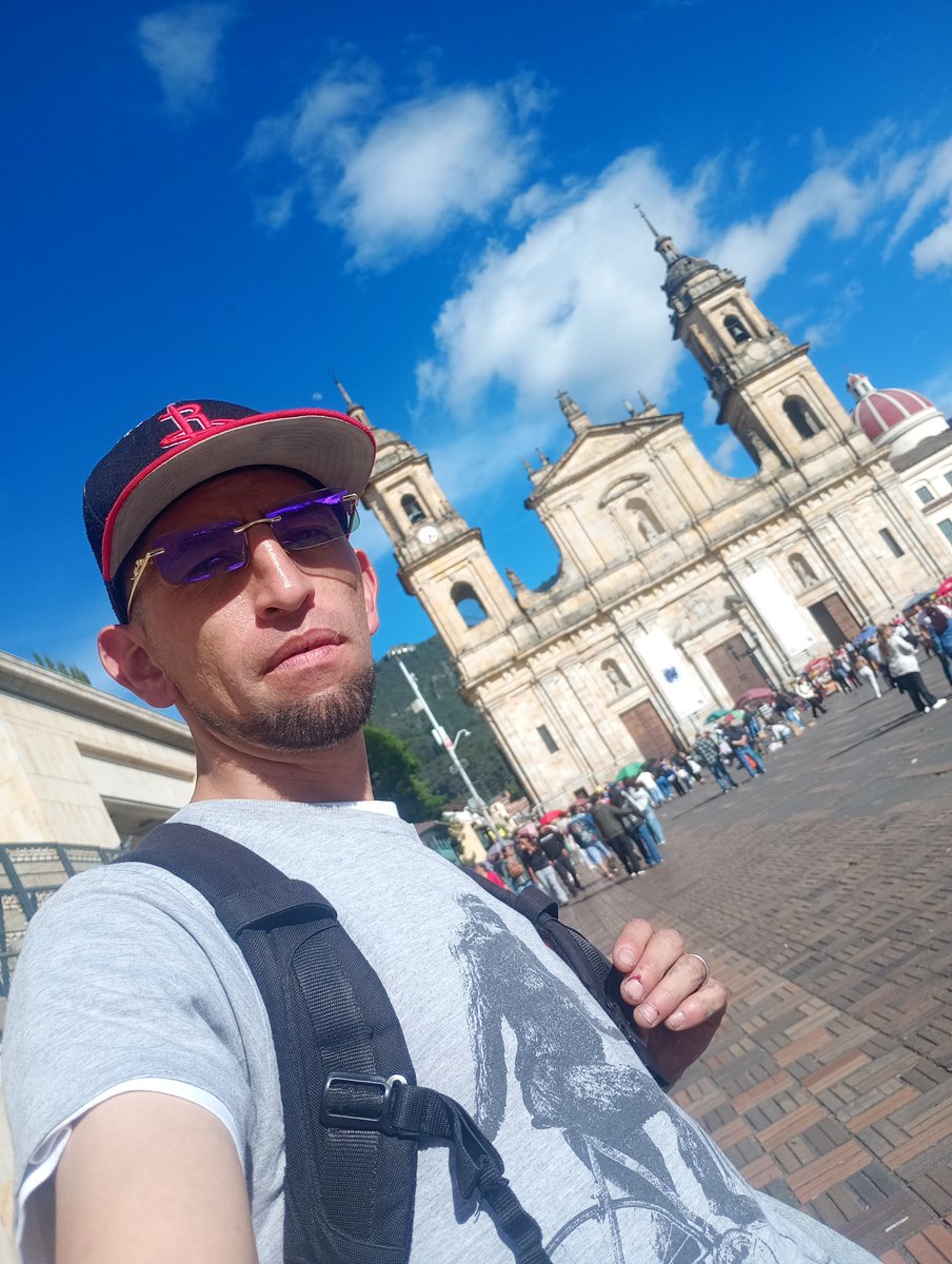 dav9yl's tweet photo. Hola alguna chica o pareja para compartir en Bogotá soy muy descomplicado y respetuoso https://t.co/RKc4bu7ZJW