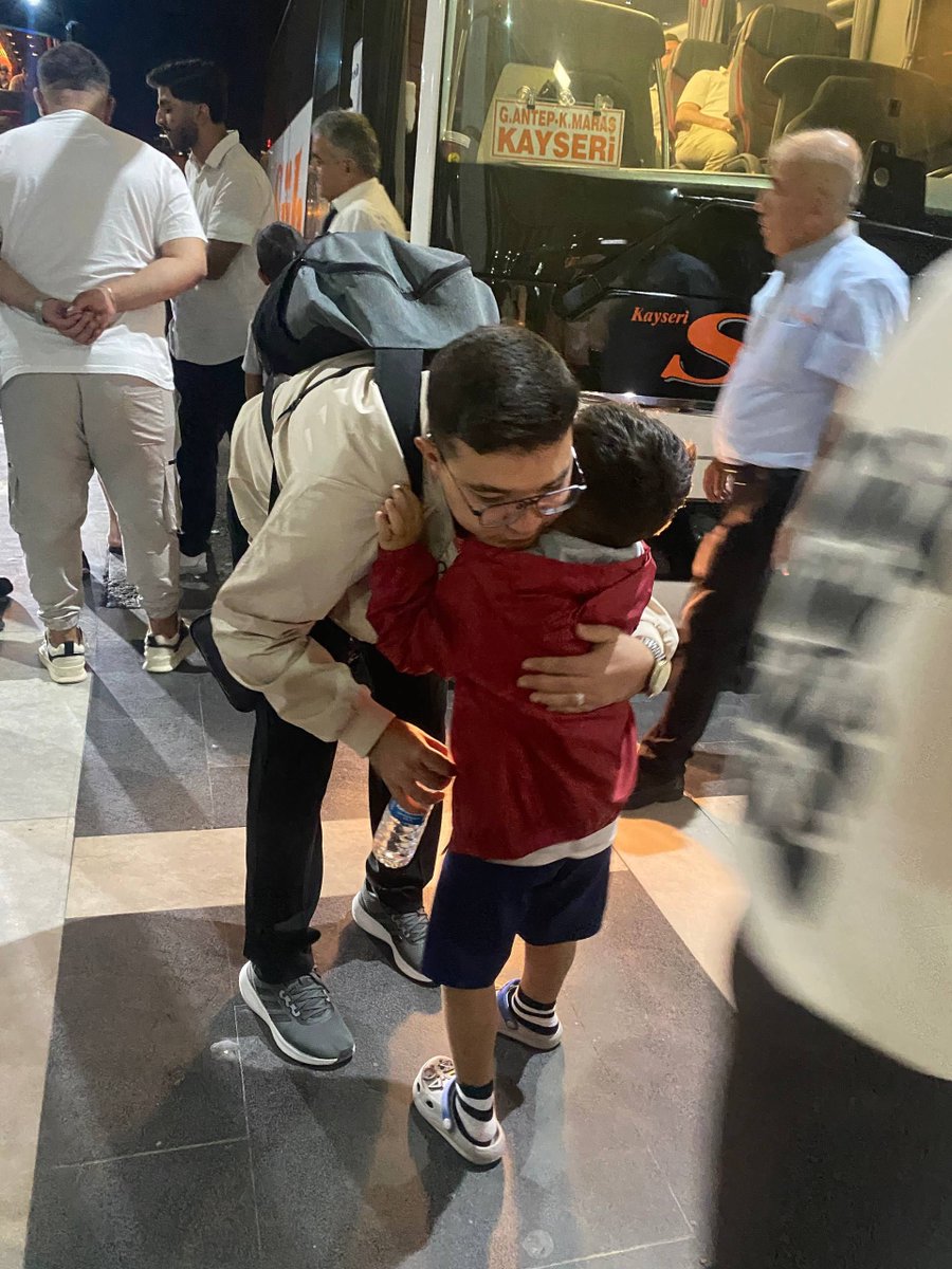 brfn48's tweet photo. Aile birliği, sağlık ve can güvenliği özrü ertelenemez. Eşi farklı kurumda çalışan öğretmenler olarak kontenjan yetersizliğine kurban edildik. @Yusuf__Tekin il emrinin yeniden değerlendirilmesini talep ediyoruz. #AilemiVerYusufTekin 🩺📌😔 https://t.co/ZF8AcAUEDY