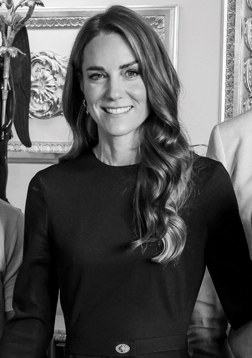 duchess_salty's tweet photo. The Princess of Wales holding a tea party at Windsor Castle. https://t.co/25tRKIfdJY