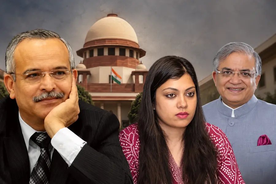 Shailendraydv61's tweet photo. DU की छात्रा आकृति मजदूरों के लिए बोली तो उस पर NSA लगा दिया गया।

हाईकोर्ट ने कहा ये गलत है। 
हिरासत रद्द की और छात्रा को 5 लाख मुआवजा देने को कहा।

पैसा नोएडा DM मेधा रूपम की सैलरी से वसूलने को कहा।

मेधा रूपम देश के मुख्य चुनाव आयुक्त ज्ञानेश कुमार की बेटी हैं।

DM और यूपी सरकार सुप्रीम कोर्ट गईं।

वहाँ केस उस बेंच में लगा जिसका रोस्टर ही इस केस का नहीं था।

सुनवाई के दौरान कोर्ट का ऑडियो तक म्यूट कर दिया गया।

फिर उसी बेंच ने हाईकोर्ट की फटकार और 5 लाख जुर्माने पर रोक लगा दी।

अब नया खुलासा हुआ है।

राहत देने वाले जस्टिस सतीश चंद्र शर्मा के बेटे ही MP हाईकोर्ट में चुनाव आयोग के वकील हैं।

एक तरफ CEC की बेटी, दूसरी तरफ ECI से जज के परिवार का लिंक।

ये न्याय व्यवस्था है या परिवार व्यवस्था?