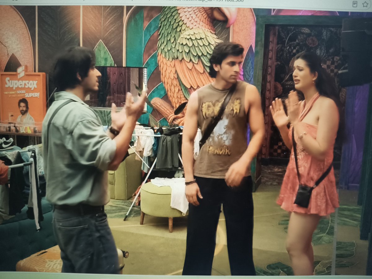 lostinchaosssss's tweet photo. She jumped into the argument, started putting allegations on Qazi for hitting Yung, and the moment Qazi raised his voice slightly, suddenly she became the victim. Sorry, I just don't have any empathy for this.

#BiggBoss20 #bb20 https://t.co/LiaFepDppv
