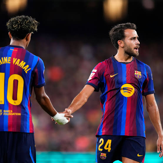 oleehbarca's tweet photo. 🇪🇸 إريك جارسيا يختار جوهرة برشلونة للفوز بالكرة الذهبية! 🌟🏆🔵🔴

أكد إريك جارسيا أن زميله لامين يامال هو الأجدر بالتتويج بجائزة الكرة الذهبية هذا العام، مشيراً إلى أن اللعب بجانبه يسهل الأمور كثيراً على أي لاعب. وأشاد جارسيا بالتزام يامال الدفاعي الكبير هذا الموسم ومساهمته الفعالة في الضغط العالي، مؤكداً أن الانطلاقة القوية لبرشلونة هي ثمرة عمل المجموعة ككل.

هل تتفق مع جارسيا في استحقاق لامين يامال للكرة الذهبية؟ 💬

#أوليه_الرياضية #يامال #الكرة_الذهبية

Marca