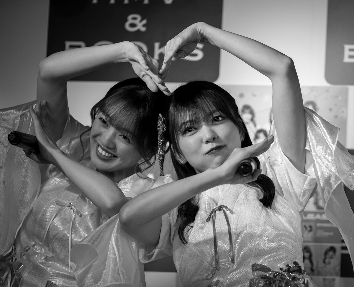 mizunuu's tweet photo. 日本酒のんで、あいりこらじおの『泣いたこと』の話しとbut endlees memoriesを繋げてエモくなるオタ芸を決めて、中秋の名月

#ばってん少女隊
#ちゅぴ写コンテスト

https://t.co/noqFwZ2fev

https://t.co/3eju0vbpfC https://t.co/yuCE990z7o