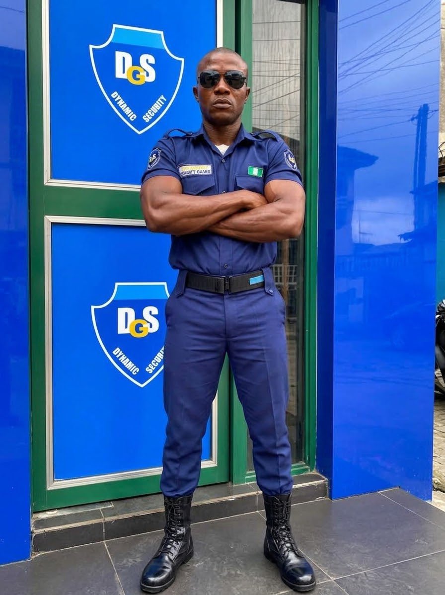 Dynamicgroups01's tweet photo. Going out tonight? Enjoy yourself, but stay safe:
• Don’t post that you’re away until you’re home.
• Go together, leave together.
• Never leave your drink unattended.
• Keep valuables out of sight.
Enjoy the night. Get home safe. 
0810 241 5155 Link in bio
 #EventSecurity https://t.co/125535A1fB