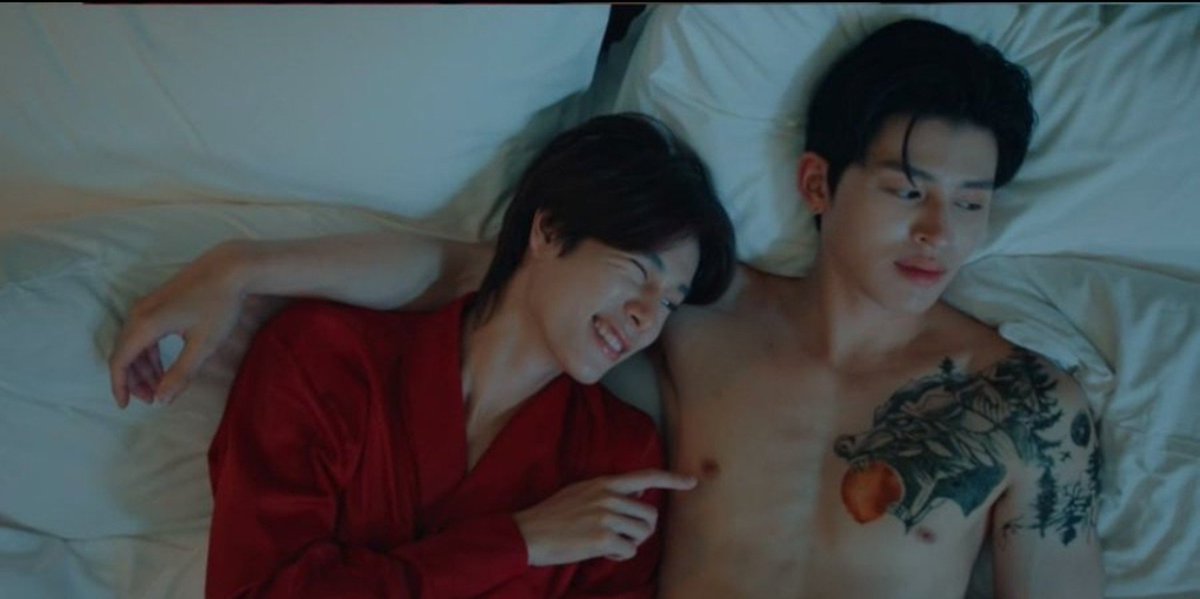 Revlilyyy's tweet photo. We really did not talk enough about this pic- https://t.co/USP55dlyFX
