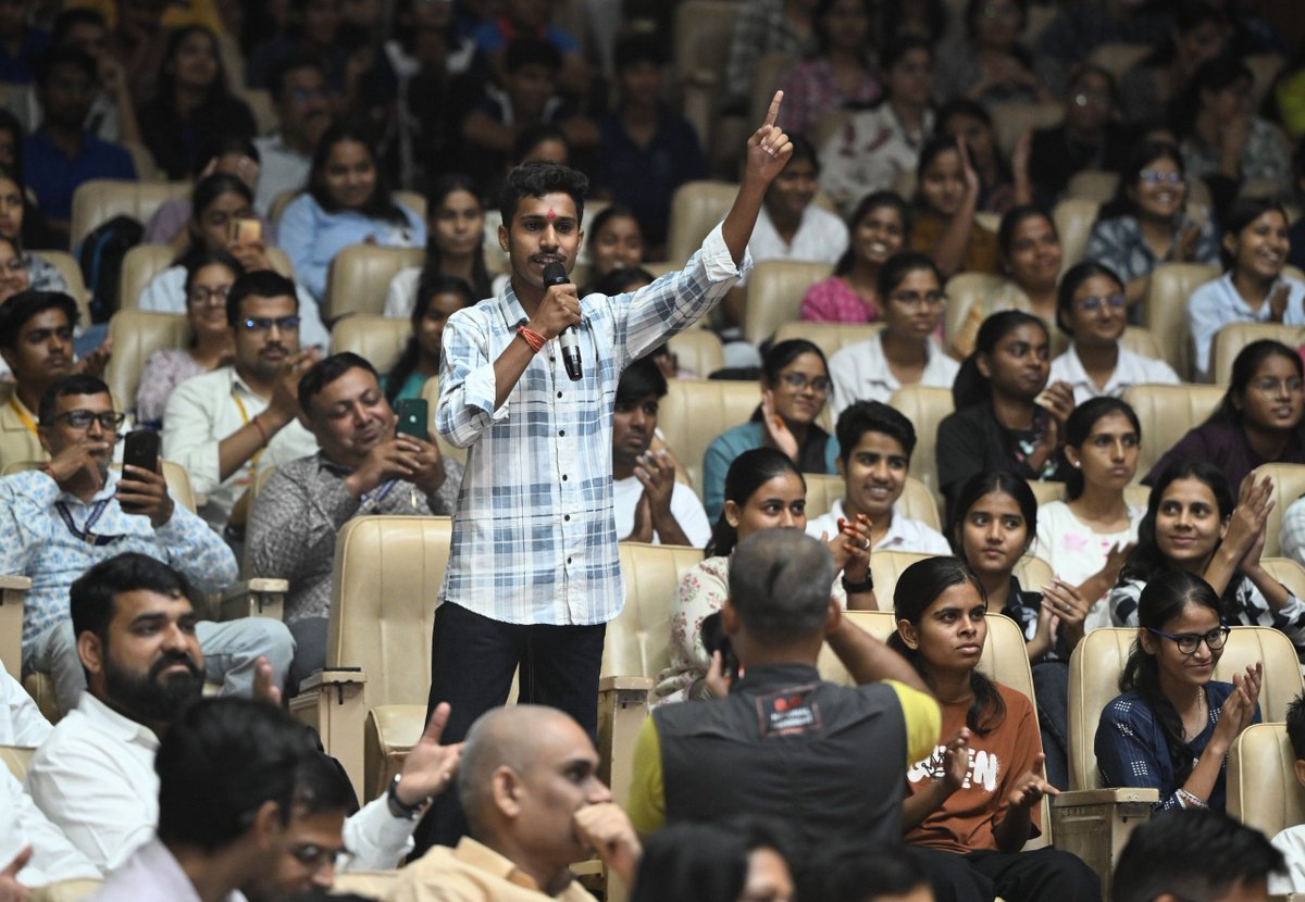 NitinNabin's tweet photo. Amazing energy at the Yuva Samvad in Jaipur!

Connecting with the youth is always exciting. Seeing their passion and unwavering resolve to contribute to the nation brought back memories of my early days in BJYM.

Their optimism and enthusiasm are a reassuring reminder that our nation’s future is in capable hands.

@BJP4Rajasthan