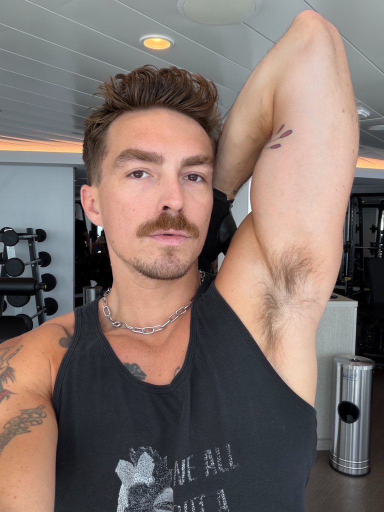 Vans_Huffer's tweet photo. I hope you like stinky jock pits bro https://t.co/O8flqlIDxG