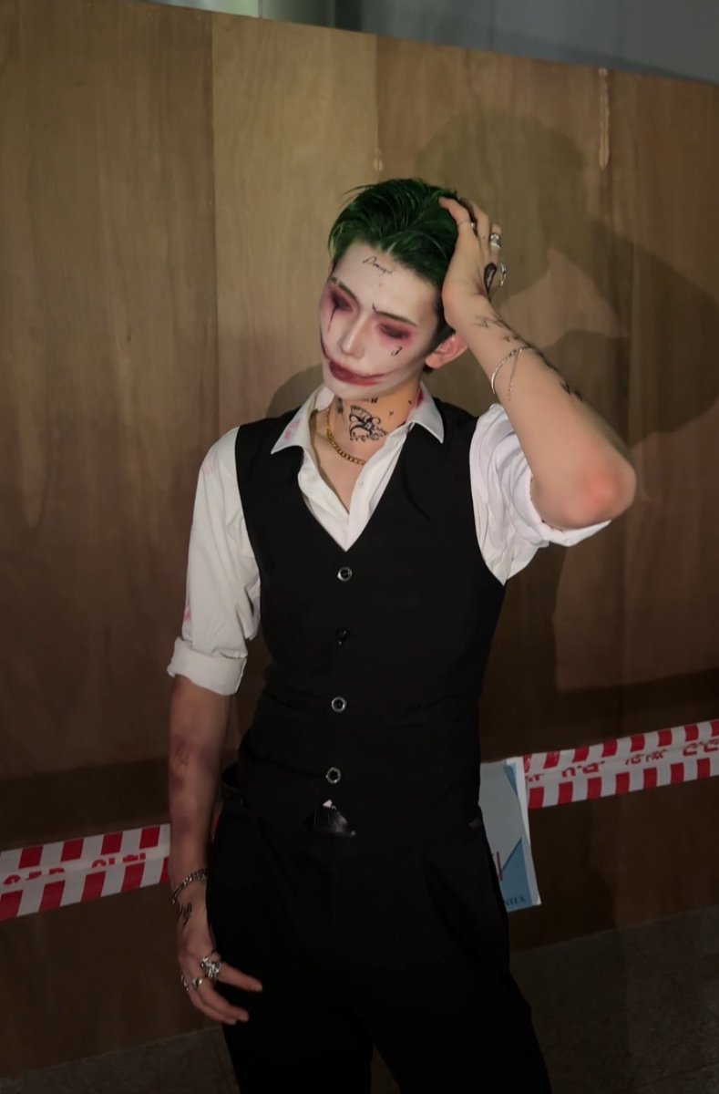 dapdap_coco's tweet photo. #joker https://t.co/wJfSjMzQfW