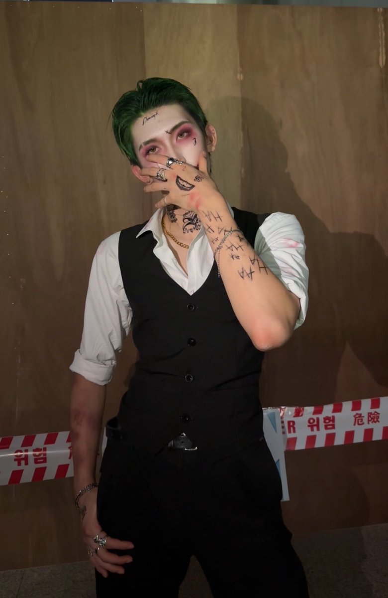 dapdap_coco's tweet photo. #joker https://t.co/wJfSjMzQfW