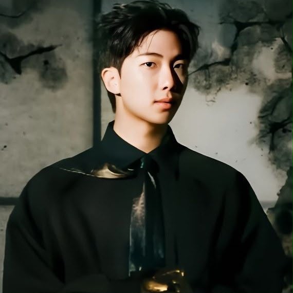 TheePopCore's tweet photo. RM has been named among the best dressed K-pop idols of all time by Complex Magazine. https://t.co/iFUDPQ7xBp
