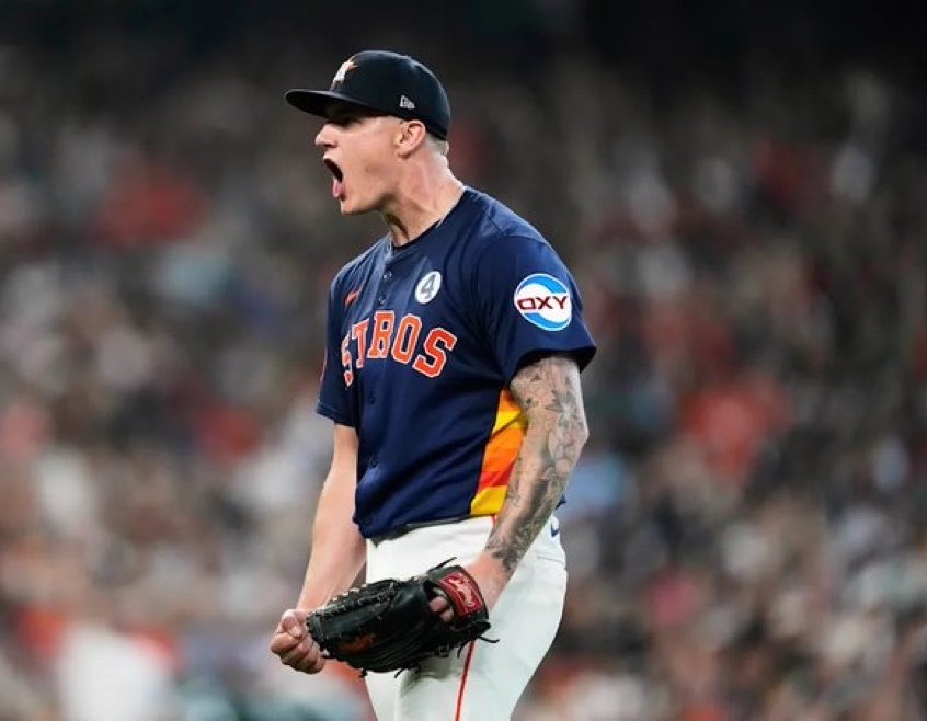 NKBetsHQ's tweet photo. MLB Straight Plays Of The Day🔥

Must. Win. Games.

👉🏻Texas Rangers ML
👉🏻Houston Astros ML

I’m also parlaying these together!🤝🏻

Same record. Fight for the AL West. Jacob DeGrom for TEX @ MIN, Hunter Brown for HOU @ ATH. This will be fun to watch tonight! https://t.co/Pju1ExpiXS