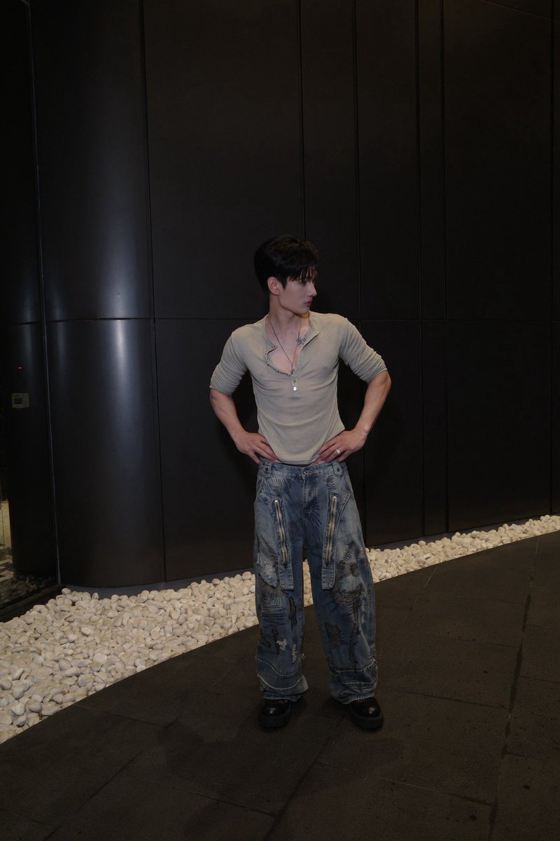 pavelphoom's tweet photo. เฮียอย่าหึงผม https://t.co/3REUSluYrW