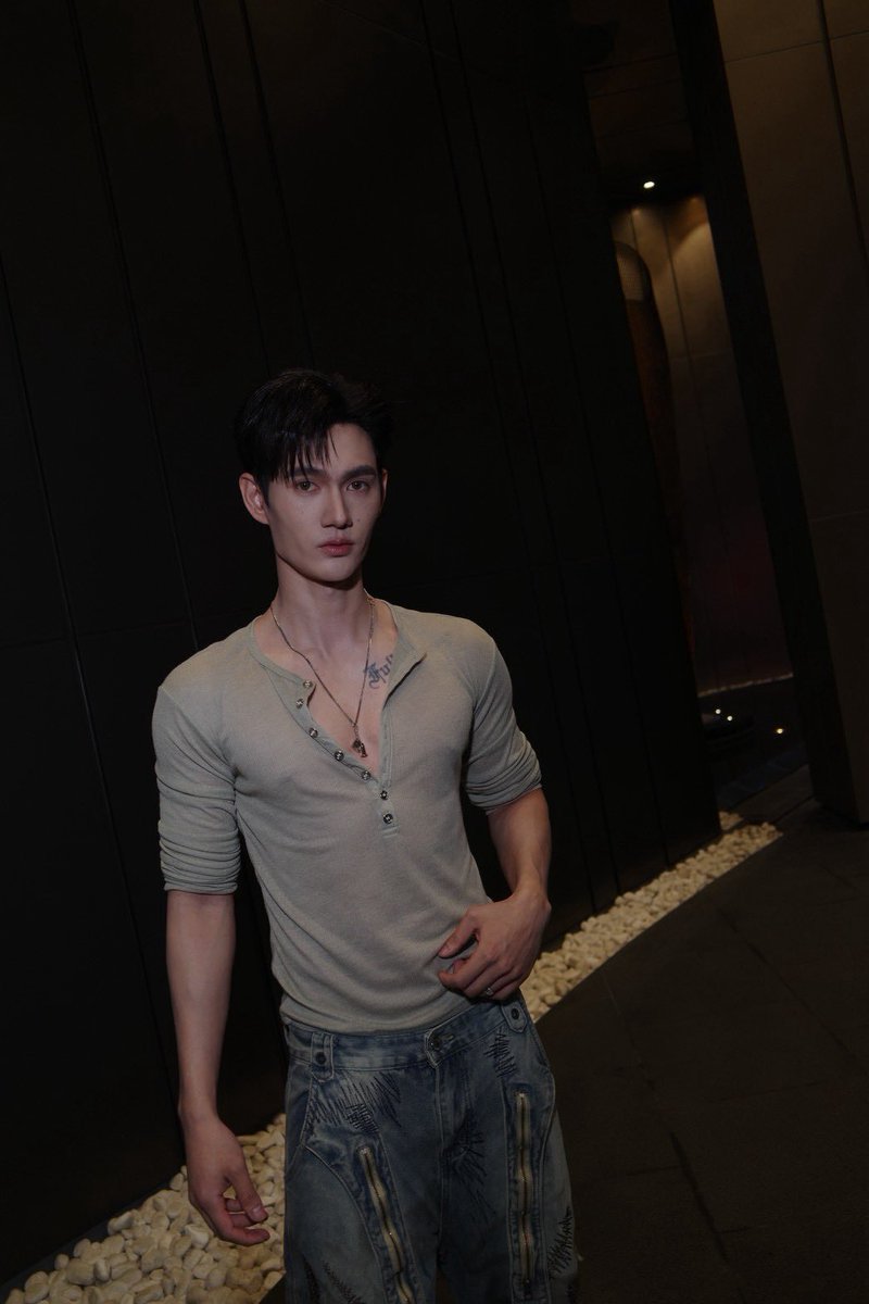 pavelphoom's tweet photo. เฮียอย่าหึงผม https://t.co/3REUSluYrW
