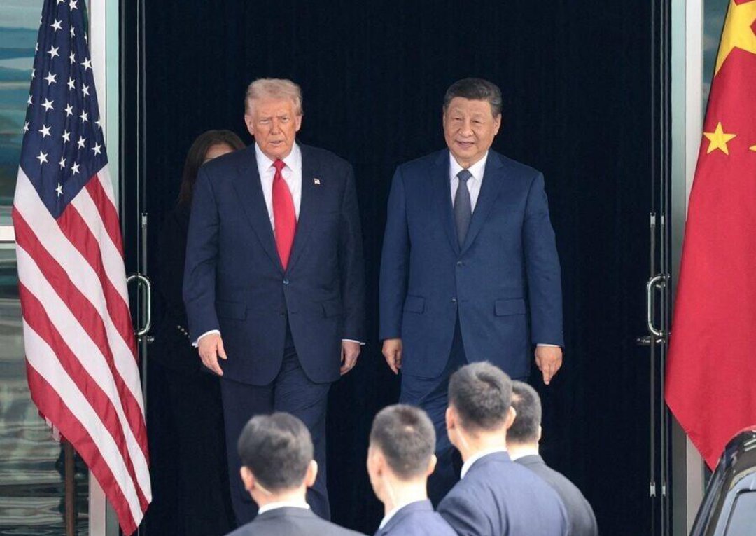 paul0mendess's tweet photo. 🇺🇸🇨🇳 Trump and Xi have wrapped up a high-profile Washington summit dominated by trade, technology and geopolitical tensions. Despite the symbolism, major disputes between the world’s two largest economies remain unresolved. 🌎 #TrumpXi #USChina #Geopolitics https://t.co/AXDxfW7vcD
