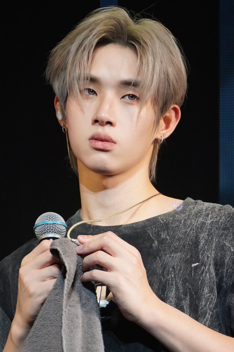_pjsaturns's tweet photo. อมกกกกก หน้าตาอ้อนมาก อ้อนมากกกกก จะเอาอะไรคะคนดี พี่ยกให้หนูคนเดียวเลย ฮื่อออออ ( t —— t ) https://t.co/4uETMwa06P