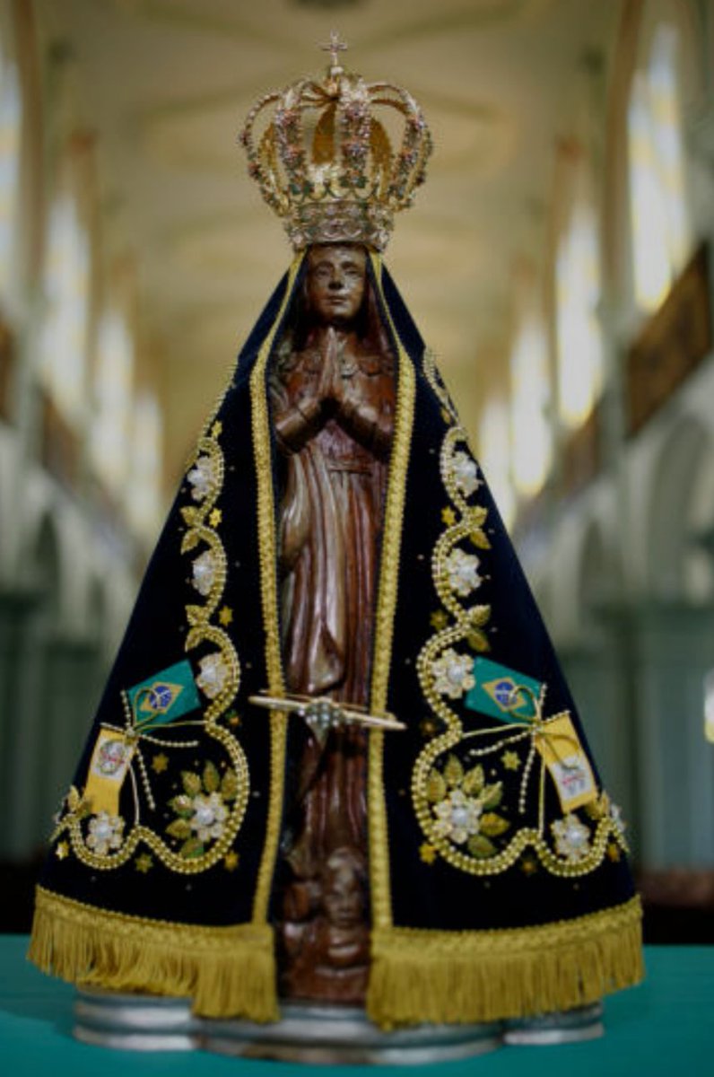 rreghel's tweet photo. Pode ser qualquer religião, 
ou nenhuma. 

O que não pode faltar é o respeito às crenças em geral. 

Inclusive o respeito por Nossa Senhora Aparecida ter sido escolhida padroeira do Brasil. 

Porque quando o respeito some, sobra só o conflito. 

E conflito não constrói nada. https://t.co/Up3QmSdYj2