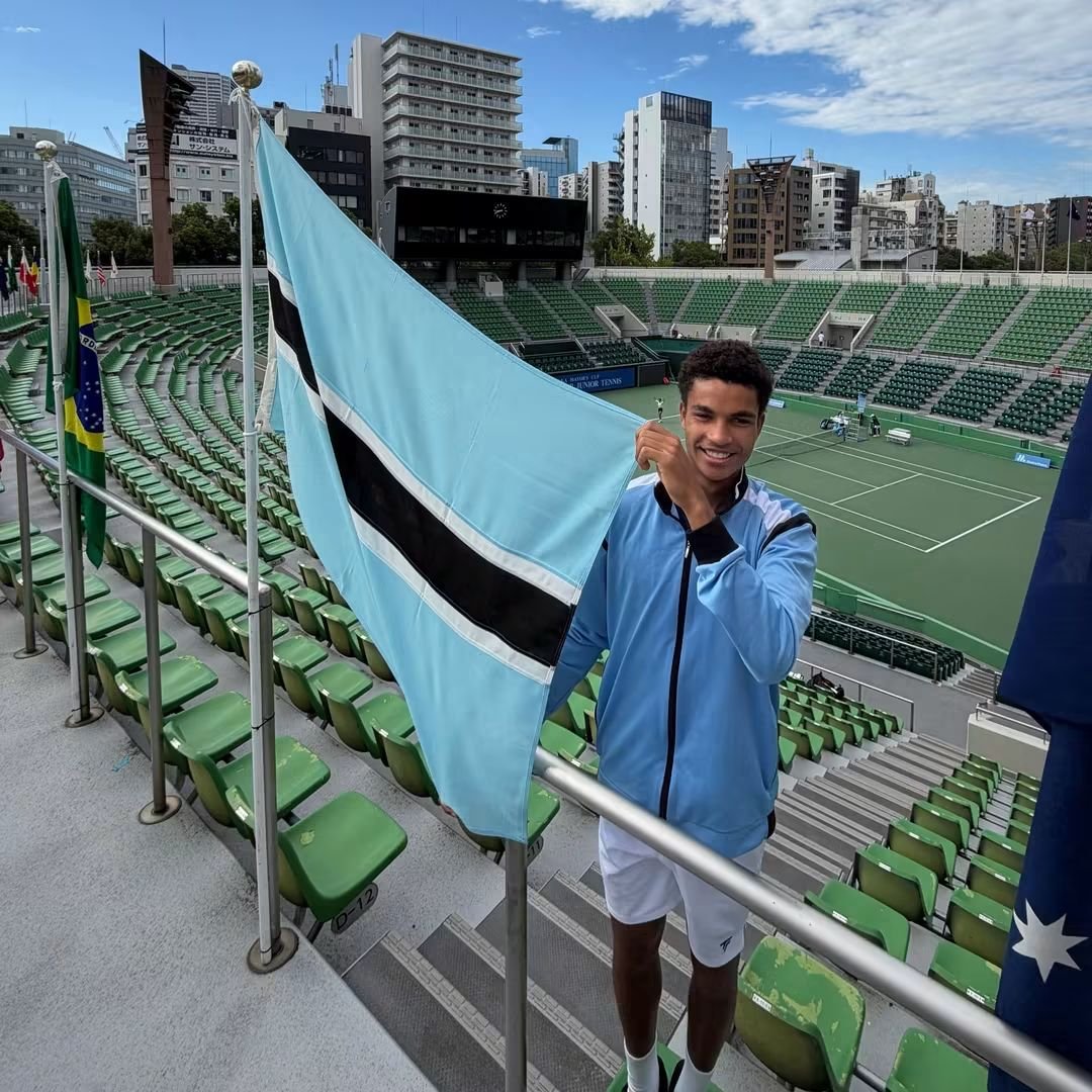 linkiekas's tweet photo. 🔥 History continues to be written🇧🇼 Ntungamili Raguin has advanced to his first ever ITF J500 Osaka singles semifinals in Japan 🇯🇵 He knocked out the tournament's No.1 seed &amp; World No.20 Kai Thompson 6-1,  5-7, 6-1
 Pure class 💎💞 Well done Ntunga 👏 
📷BTA
#TeamBotswana https://t.co/ngGYmB8ASZ