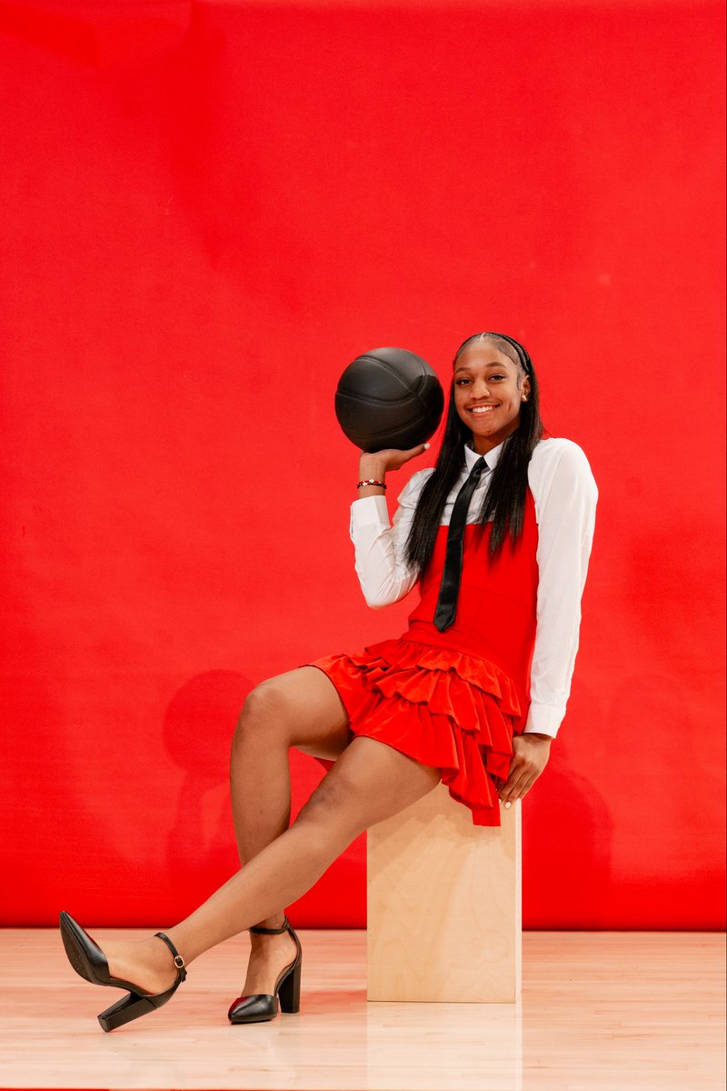 destiny_kyshe's tweet photo. Year 2️⃣ Almost that time! #destinykyshelunan @PackWomensBball  #kyshe #destinykyshe #ncstateballer #ncstatebasketball https://t.co/65wxSr5dol