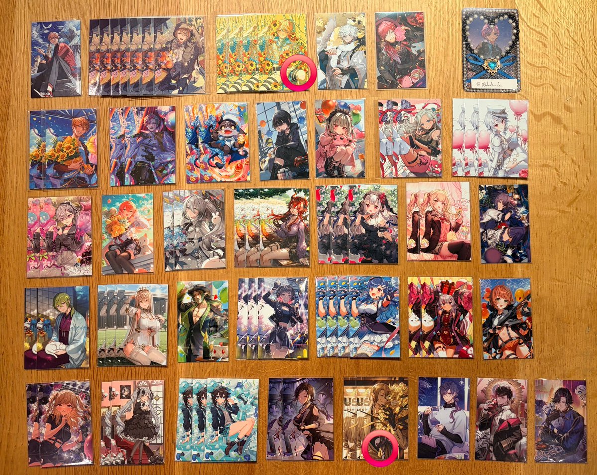 eYR1as38's tweet photo. @Dilala_Ia 初めまして、こんばんは。
検索からお声掛け失礼いたします。
画像の方所持しておりますが、画像お借りして丸つけた方と交換可能なものありますでしょうか？
画像2の方含む郵送交換希望です。
ご検討よろしくお願いいたします。 https://t.co/B2cHhLXYnq