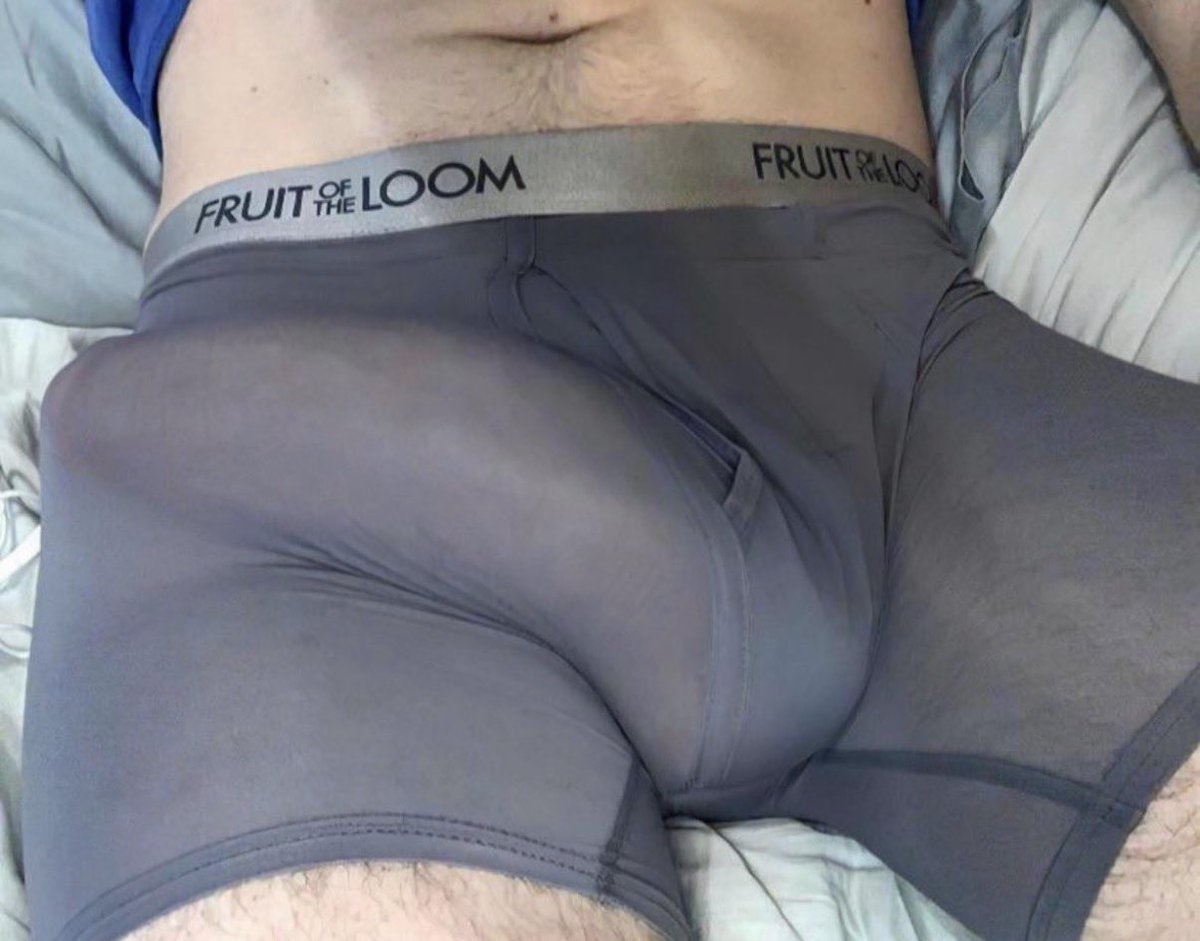 nahkbutwhy's tweet photo. This might be one of the most recognizable dick photos on the internet ngl 😭 https://t.co/leAzVUlbGi