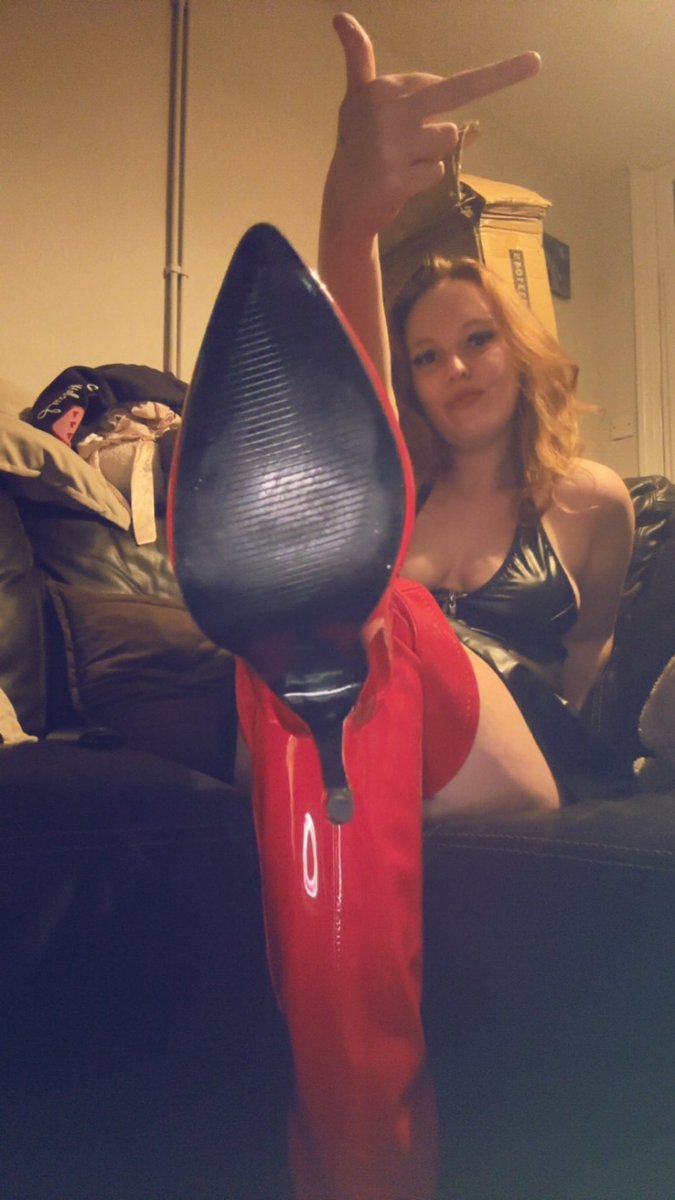 goddessmolly984's tweet photo. Are you pretending your a real man tonight? Yet still going home alone OR are you sitting at home alone while wifey gets filled by multiple men 🤷🏼‍♀️

Snap peaches20268229

Findom femdom paypig selling content sub cuck beta loser blackmail exposure wallet drain humanatm buying https://t.co/QdhDtf5wcn