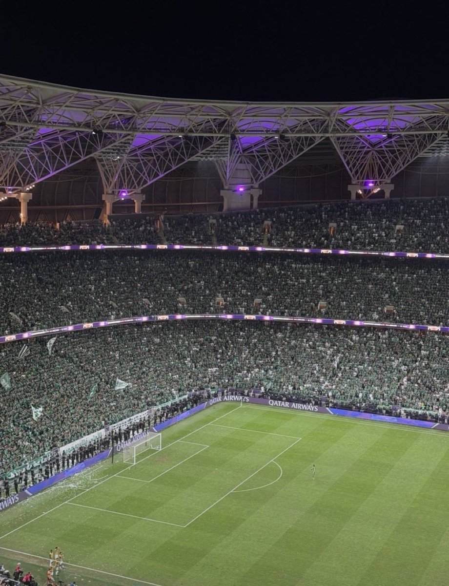 N__ALMOTAIRI's tweet photo. تبطي انت و هو تصير مثل هالمدرج 💚
#الاهلي 💚 https://t.co/f1YadTyZMx