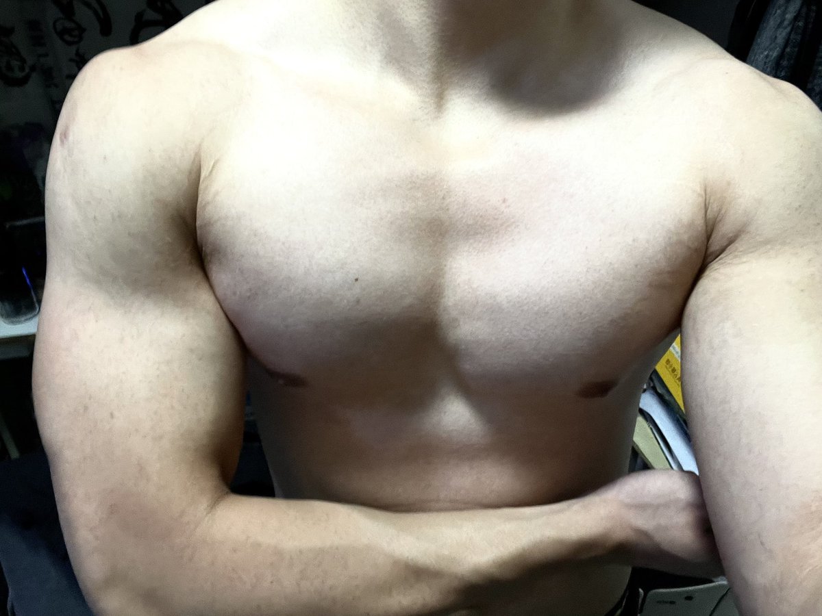 Georgapal's tweet photo. 考完研就猛猛减脂
我什么都要 我既要上岸又要身材 我一定能他妈的做到 https://t.co/k2dvaKazJe