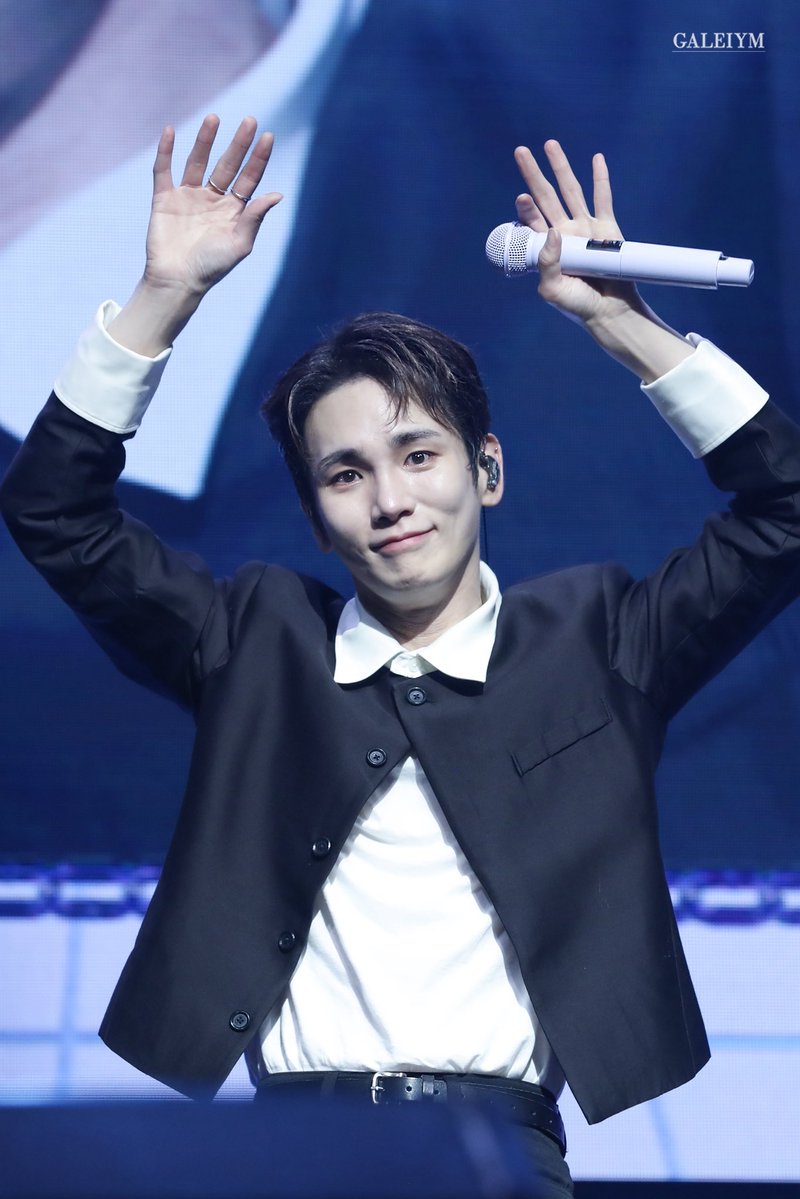 galeiym25's tweet photo. 260923 키 생파 키덜트클럽 밤공

언제나 사랑해…🥺🫶🏻

#샤이니 #키 #김기범 #SHINee #KEY #KEY_Bday #KEYdultClub https://t.co/SvUqTJYgyh