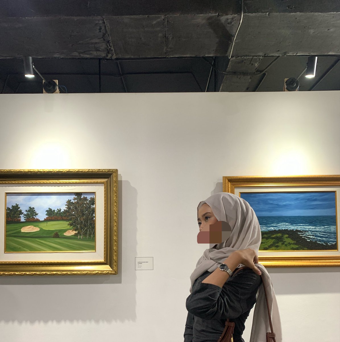 imsokyut11's tweet photo. mampir ke lukisan pak SBY di surabaya, apakah krn surabaya itu SBY? atau SBY itu surabaya? (gada yg taw) (blm tanya jg) 🤔🤷‍♀️ https://t.co/pdDXUxGjTt