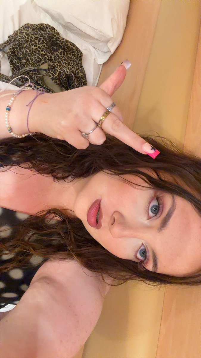 GoddessLaury's tweet photo. Another night out get funding 

findom https://t.co/4E5ErUIMHx