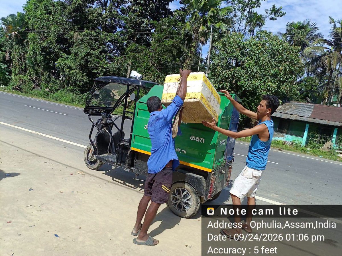 dc_dibrugarh's tweet photo. Segregation of Waste, less use of One time plastic etc. In this activity today BWC Lambit Khanikar,GP President.Ward members and local people of the village support us to Awareness among the owners of the market and local people.
#CMOAssam
#MyGovAssam
#DIPRASSAM https://t.co/TxVeVQGlZN