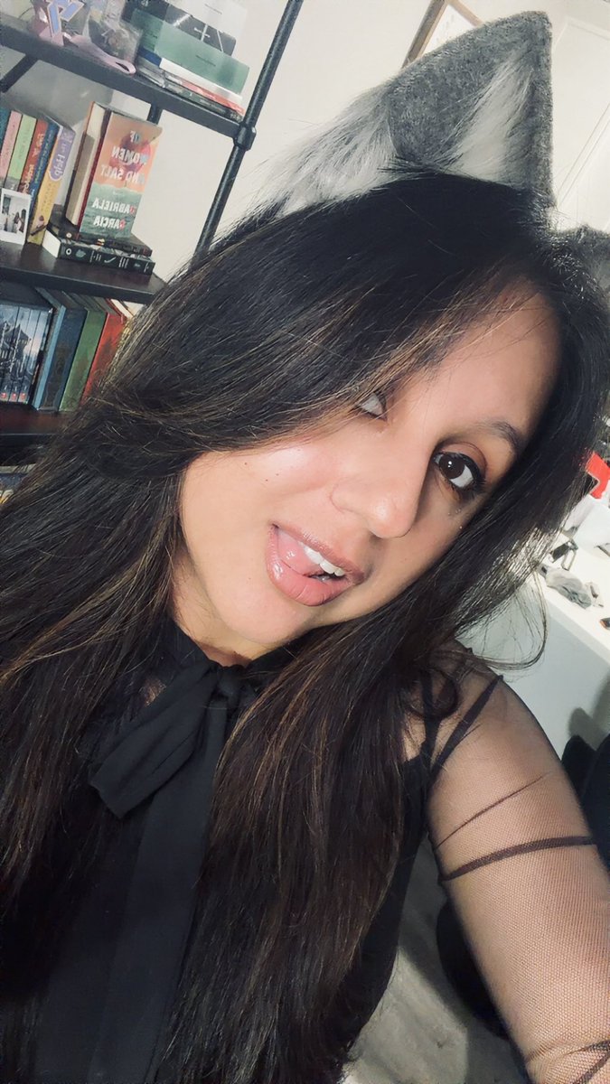 SaraRTulipCat's tweet photo. first luné selca day on this account 😜

🌷@fumasan_and @jinspurplehera @_ruandi_  @merenyumeow 
@belike_ann @makisluttywaist 
@stawberrynicho @makimyboo 
@tired_rabbits @rikiiakari @sendinggoodjuju 

#lunéselcaday https://t.co/sHFfNgVmKG