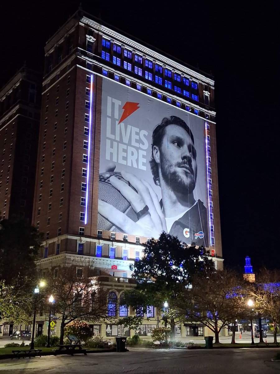 shestick2's tweet photo. Credit ro Antonio Medina for this amazing night picture of the king JA17 💙🔥🐐 Go Bills https://t.co/OkfRCHZ6Mk