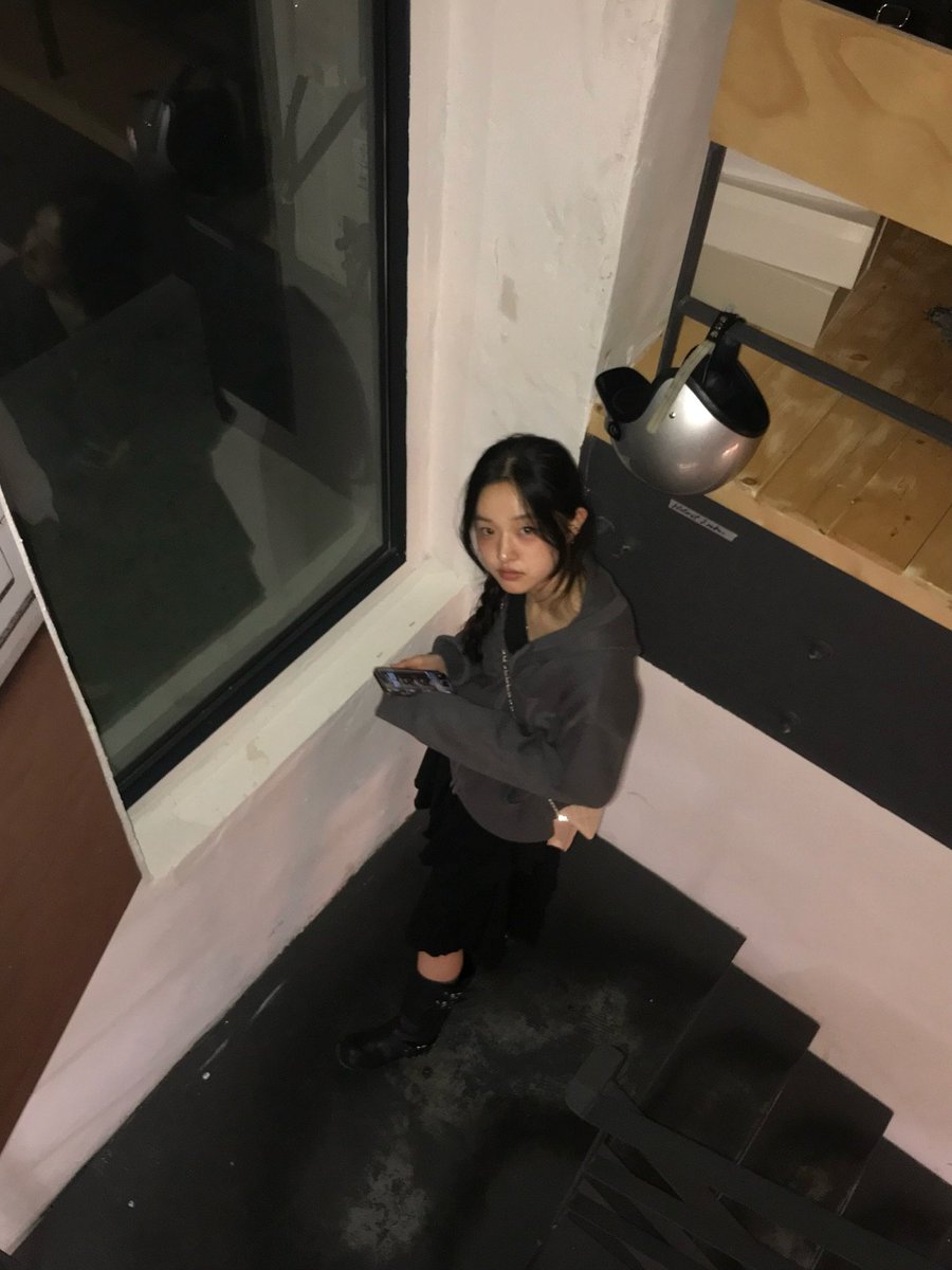 Jliwonpark's tweet photo. Just taking a moment to breathe, letting the silence settle in, and enjoying the little peace that comes with being alone. Sometimes the most beautiful moments are the ones that feel almost ordinary, a calm night, a warm drink, and nowhere else i’d rather be. https://t.co/F63cIwmlbK