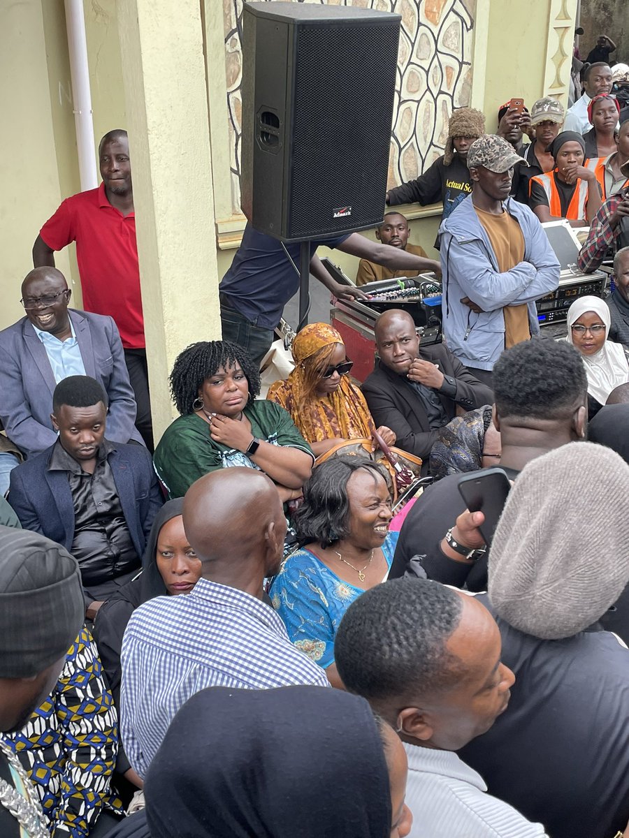 ZambaaliBulasio's tweet photo. Today, in Kyanja we laid to rest the legendary Moses Matovu, a giant of Uganda’s music whose contribution spanned more than 50 years.
His music, talent and dedication helped shape Uganda’s musical heritage and inspired generations of artists and music lovers. As we bid farewell, we celebrate a life that gave so much to our culture.
May his soul rest in eternal peace. #Zambaali