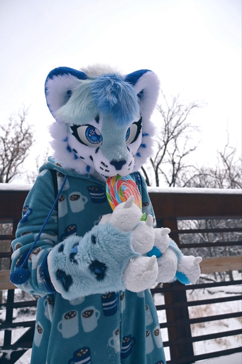 snowberrysnep's tweet photo. mmmmmm lolly pop !! 😋🍭 https://t.co/dqFIIqywEW