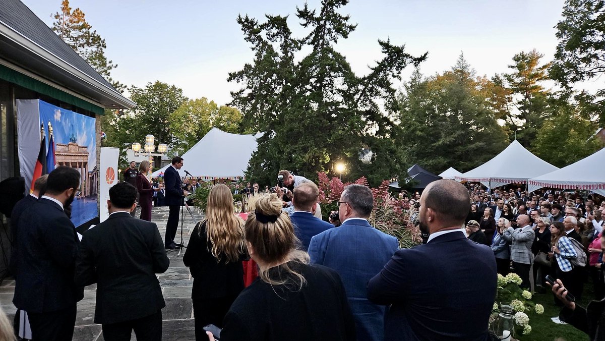GerAmbCanada's tweet photo. A few impressions from last night’s 🇩🇪 unity day festivities. We were thrilled to have @AnitaAnandMP and @AussenMinDE with us, celebrating 75 years of 🇩🇪🇨🇦 diplomatic relations! Thanks to all our guests for celebrating with us. https://t.co/tUeUZIpBz7