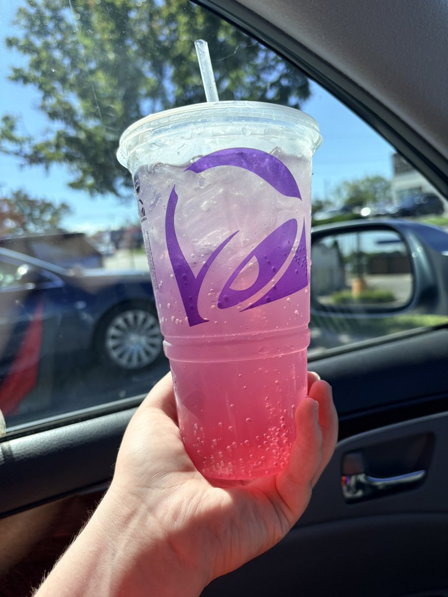kadeeznutzz's tweet photo. I am drinking the Body, Blood, Soul, and Divinity of Olivia Rodrigo https://t.co/CSqIfhwcHC