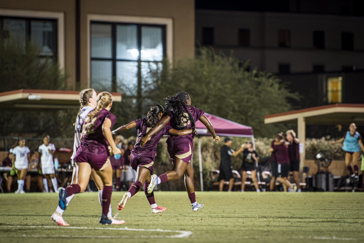 TXStateSoccer's tweet photo. Join us in wishing Jenny a happy birthdayπΈβΌοΈ
Itβs a great day to relive her highlight-reel goal from earlier this season π€―
#EatEmUp | #IMPACTFUL https://t.co/AO2M1f3YfA