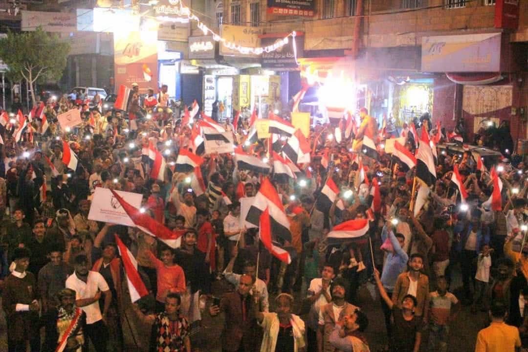 WafaAlwaleedi's tweet photo. تعز تحتفل 

شارع جمال الان تحتفل بذكري ثورة ٢٦ من سبتمبر المجيد 
كل عام وانتم والوطن بألف الف خير https://t.co/00tO6Ld9iV