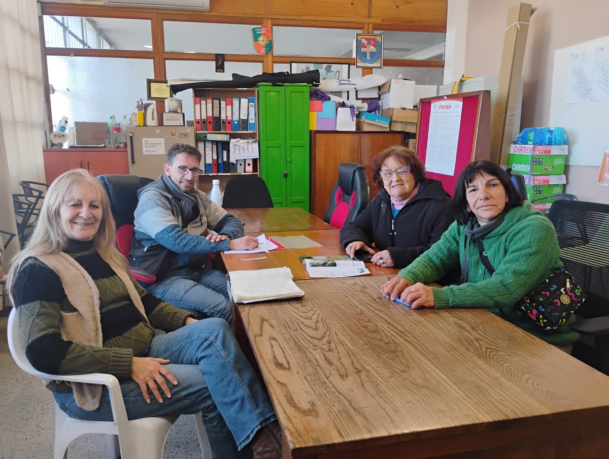 AnaMariaYorio's tweet photo. La Comisión de Patrimonio y Turismo del Concejo Vecinal 13, trabajando en el Ciclo "Conociendo nuestros Patrimonios". https://t.co/dJP1u8rVq5