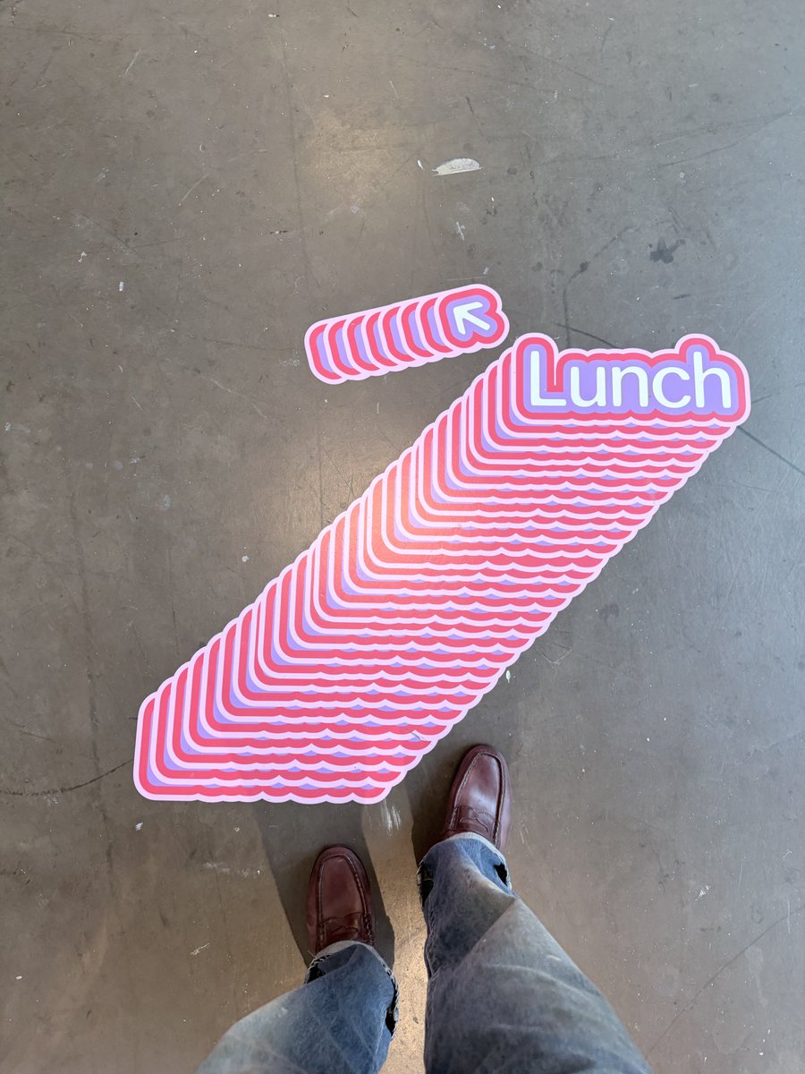 adamho's tweet photo. I love that we spent so much time obsessing on the floor decal designs 🫪

@HyunjungLee_  🎨 https://t.co/lnnJAdLVuF