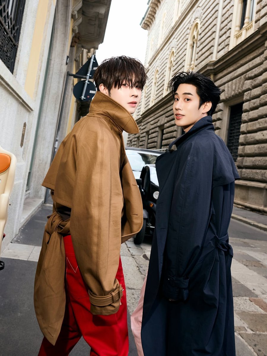 mstarnewsth's tweet photo. สองหนุ่ม"เติ้ล-เฟิร์ส" กับลุคฟร้อนท์โรว์ พร้อมร่วมชมแฟชั่นโชว์ MOSCHINO คอลเลกชั่นใหม่ Spring Summer 2027 ที่จะจัดขึ้น ณ Milan Fashion Week

TLE FIRSTONE AT MFW 2027

#TleFirstone
#TLE_mtm #Firstone
#MOSCHINOSS27xTLEFIRSTONE #MOSCHINO https://t.co/9HYGeyQPjw