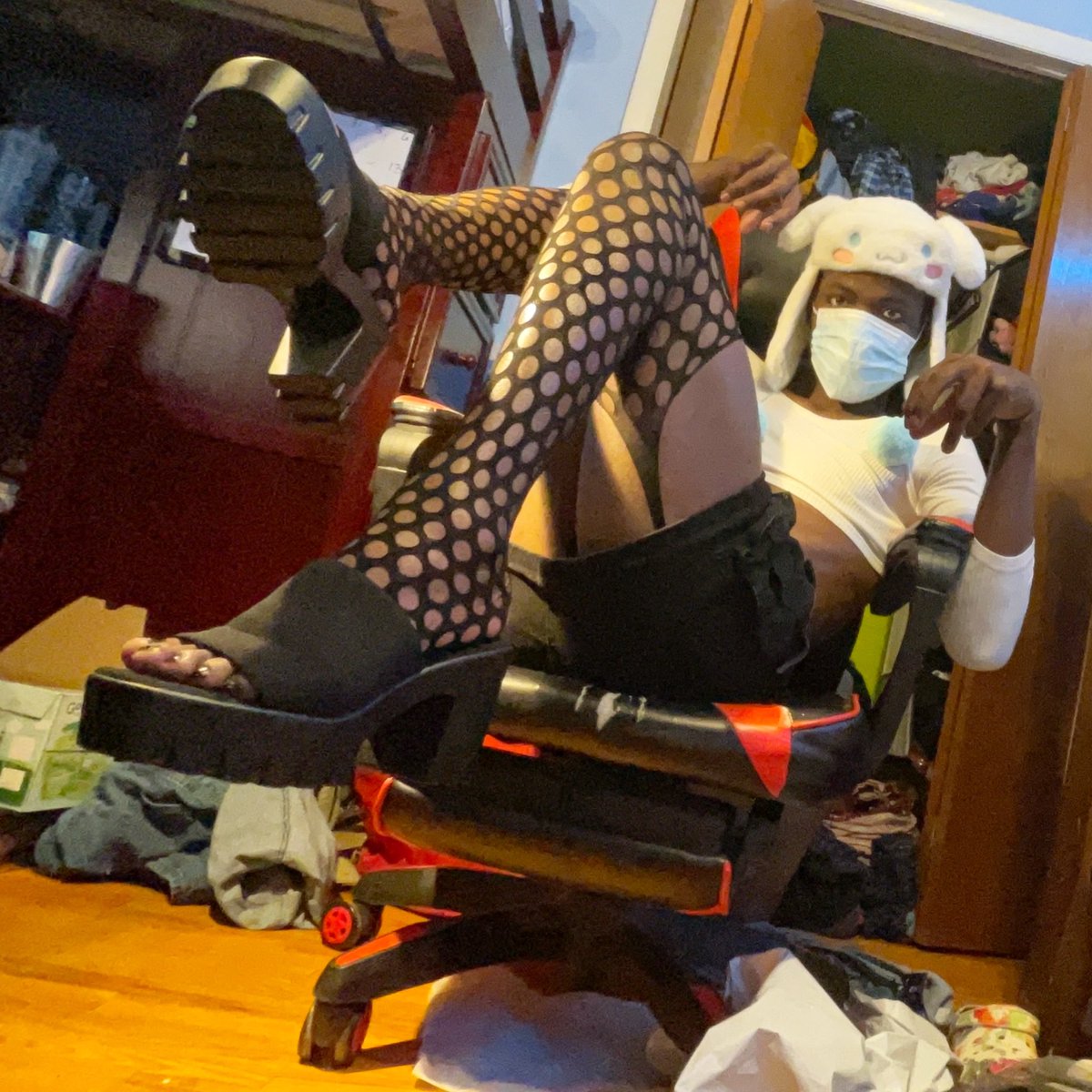 ablackfem's tweet photo. Heyyy! #femboy #fishnets #femboyfriday https://t.co/Kojb4KaxYP