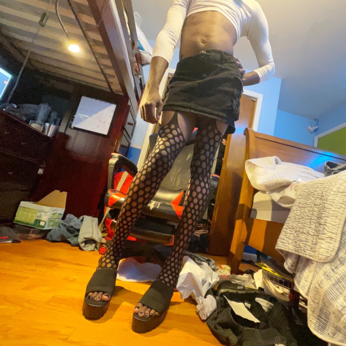 ablackfem's tweet photo. Heyyy! #femboy #fishnets #femboyfriday https://t.co/Kojb4KaxYP