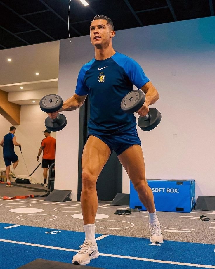 Anuraga2zyadav's tweet photo. Cristiano Ronaldo 🤗🔥 https://t.co/Dr3qL0pDqc